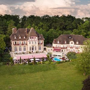 Le Chateau De La Tour